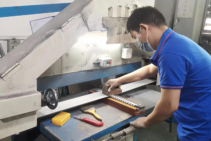 grinding workshop
