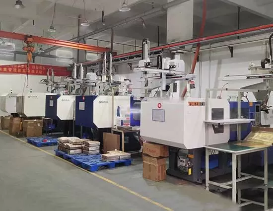 plastic injection molding process