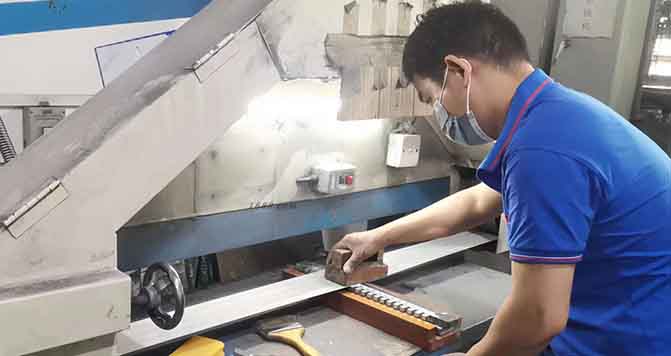 common deburring methods in casting